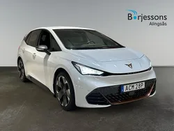 Vit Begagnad 2025 Cupra Born e-Boost Halvkombi | 348 900 kr