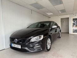 Svart Begagnad 2015 Volvo S60 R-Design Sedan | 89 900 kr (Bra pris)