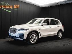 Vit Begagnad 2023 BMW X5 SUV | 484 900 kr