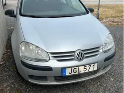 Silver Begagnad 2007 VW Golf V Halvkombi | 20 995 kr (Marknadspris)