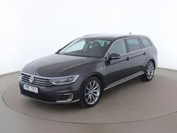 Mörkgrå Begagnad 2018 VW Passat GTE Kombi | 193 000 kr (Marknadspris)