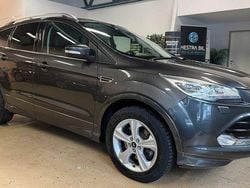 Grå Begagnad 2015 Ford Kuga Titanium X SUV | 159 900 kr (Marknadspris)