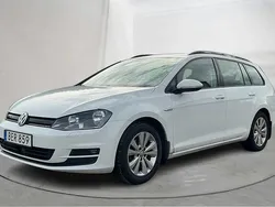 Vit Begagnad 2015 VW Golf VII | 99 000 kr (Superpris)