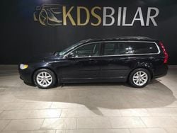 Svart Begagnad 2011 Volvo V70 Momentum Kombi | 59 500 kr (Marknadspris)