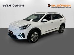 /ud/ clear white s Begagnad 2022 Kia e-Niro Advance SUV | 279 900 kr (Marknadspris)