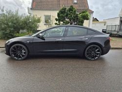 Orange Begagnad 2019 Tesla Model 3 Long Range AWD Sedan | 238 000 kr (Bra pris)
