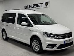 Vit Begagnad 2018 VW Caddy Maxi Life Life Minibuss | 149 900 kr (Marknadspris)