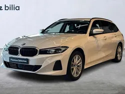 Vit Begagnad 2022 BMW 320 Kombi | 349 900 kr (Lite dyr)