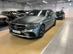 Grå Begagnad 2021 Mercedes C300e Kombi | 269 900 kr (Superpris)