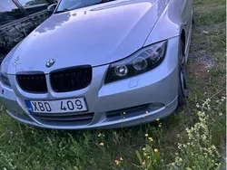 Grå Begagnad 2006 BMW 325 Advantage Sedan | 40 000 kr (Marknadspris)