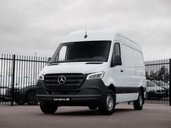 Vit Ny 2025 Mercedes E-Sprinter Van | 1 123 750 kr