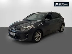 Grå Begagnad 2018 Kia Rio Advance Halvkombi | 129 000 kr (Marknadspris)