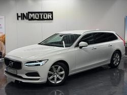 Vit Begagnad 2017 Volvo V90 Momentum Kombi | 214 900 kr (Marknadspris)
