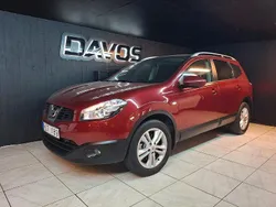 Röd Begagnad 2011 Nissan Qashqai +2 SUV | 68 900 kr (Marknadspris)