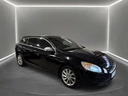 Svart Begagnad 2011 Volvo V60 R-Design Kombi | 99 900 kr (Lite dyr)