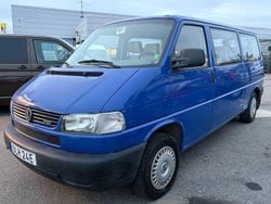 Blå Begagnad 2000 VW Caravelle Minibuss | 89 000 kr
