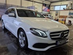 Vit Begagnad 2018 Mercedes E200 Avantgarde Kombi | 249 000 kr (Marknadspris)