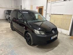 Svart Begagnad 2014 VW Caddy Life Minibuss | 91 500 kr