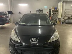 Svart Begagnad 2010 Peugeot 207 Halvkombi | 39 900 kr (Marknadspris)