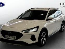 Vit (white) Begagnad 2024 Ford Focus Active Kombi | 249 900 kr