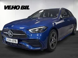 Blå (spectralblå metallic ) Begagnad 2022 Mercedes C300e Premium Kombi | 439 000 kr (Marknadspris)