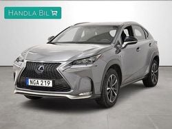Grå Begagnad 2016 Lexus NX300h Sport Line SUV | 222 900 kr (Marknadspris)