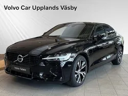 Svart Begagnad 2022 Volvo S60 R-Design Sedan | 434 900 kr (Marknadspris)