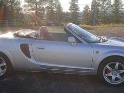 Silver Begagnad 2002 Toyota MR2 Cab | 50 000 kr