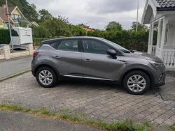 Begagnad 2021 Renault Captur SUV | 151 000 kr (Marknadspris)