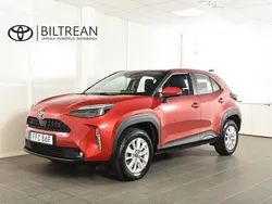 Röd Begagnad 2022 Toyota Yaris Cross Active SUV | 278 900 kr (Marknadspris)