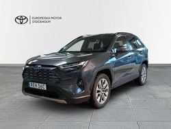 Mörkgrå (grå) Begagnad 2024 Toyota RAV4 Hybrid Executive SUV | 499 900 kr (Lite dyr)