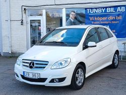 Vit Begagnad 2011 Mercedes B180 Minibuss | 54 900 kr (Marknadspris)