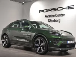 Mörkgrön (green) Begagnad 2024 Porsche Macan SUV | 1 229 000 kr (Marknadspris)