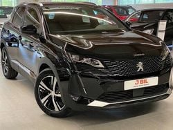 Svart perla nera Begagnad 2023 Peugeot 3008 GT SUV | 269 900 kr (Marknadspris)