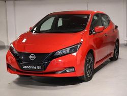 Röd Begagnad 2022 Nissan Leaf Acenta Halvkombi | 199 500 kr (Marknadspris)