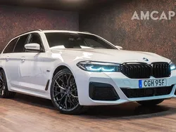 Vit Begagnad 2022 BMW 530e M Sport Kombi | 398 500 kr (Lite dyr)