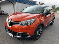 Flerfärgad Begagnad 2015 Renault Captur SUV | 109 900 kr (Marknadspris)