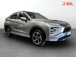 Grå Begagnad 2023 Mitsubishi Eclipse Cross Instyle SUV | 339 900 kr (Marknadspris)