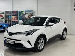 Vit Begagnad 2017 Toyota C-HR Active SUV | 199 000 kr (Marknadspris)