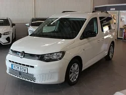 Vit Begagnad 2023 VW Caddy Life Minibuss | 344 500 kr (Marknadspris)