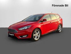 Röd solid Begagnad 2017 Ford Focus Titanium Kombi | 85 000 kr (Bra pris)