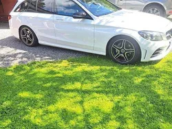 Vit Begagnad 2021 Mercedes C220 AMG Kombi | 269 990 kr (Marknadspris)