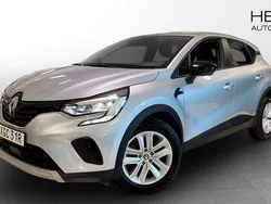 Mörkgrå Begagnad 2022 Renault Captur Zen SUV | 249 900 kr (Lite dyr)