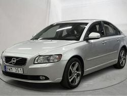 Ljusgrå Begagnad 2012 Volvo S40 Momentum Sedan | 60 500 kr (Bra pris)