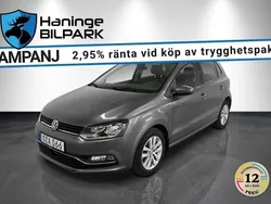 Grå Begagnad 2016 VW Polo Halvkombi | 139 900 kr (Marknadspris)