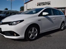 Vit Begagnad 2016 Toyota Auris Hybrid Active Kombi | 164 900 kr (Marknadspris)