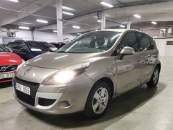 Ljusbrun Begagnad 2011 Renault Scénic III Minibuss | 49 900 kr (Marknadspris)