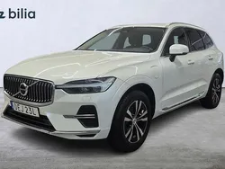 Vit Begagnad 2023 Volvo XC60 Core SUV | 379 000 kr (Superpris)