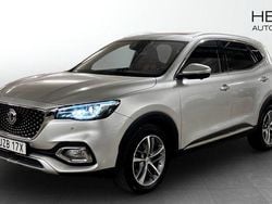 Grå (white) Begagnad 2021 MG EHS Luxury SUV | 219 000 kr (Marknadspris)