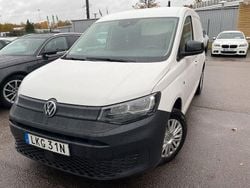 Vit Begagnad 2022 VW Caddy Minibuss | 189 000 kr (Marknadspris)